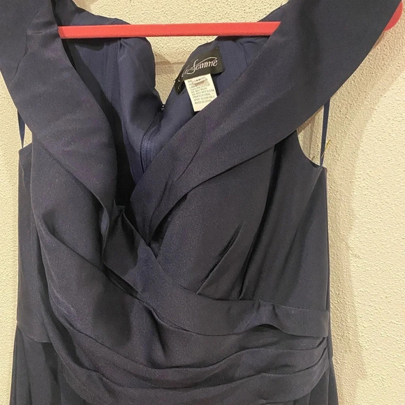 NEW La Femme Surplice Off the Shoulder Column Gown Size 12 - Picture 3 of 4